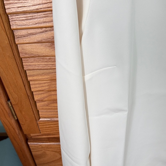 NWT 🌸 J. Jill Cream V-Neck Blouse Size Large - Picture 3 of 10